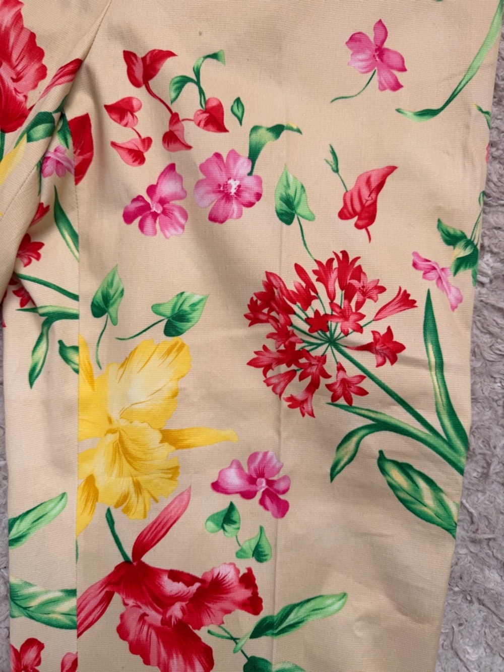 Rafaella colorful Yellow Floral Pants - Picture 2 of 8